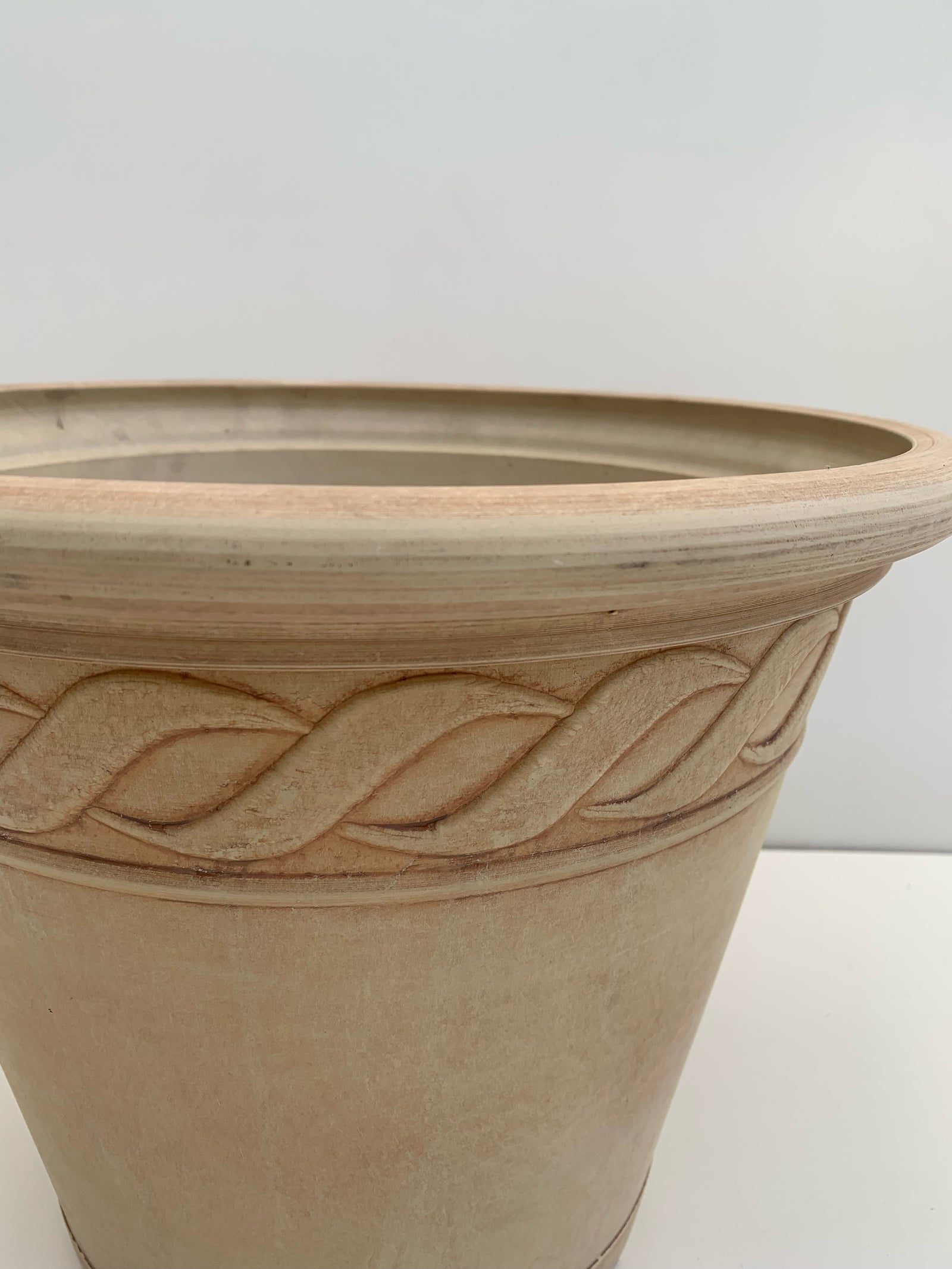 Macetero Olas (Beige)