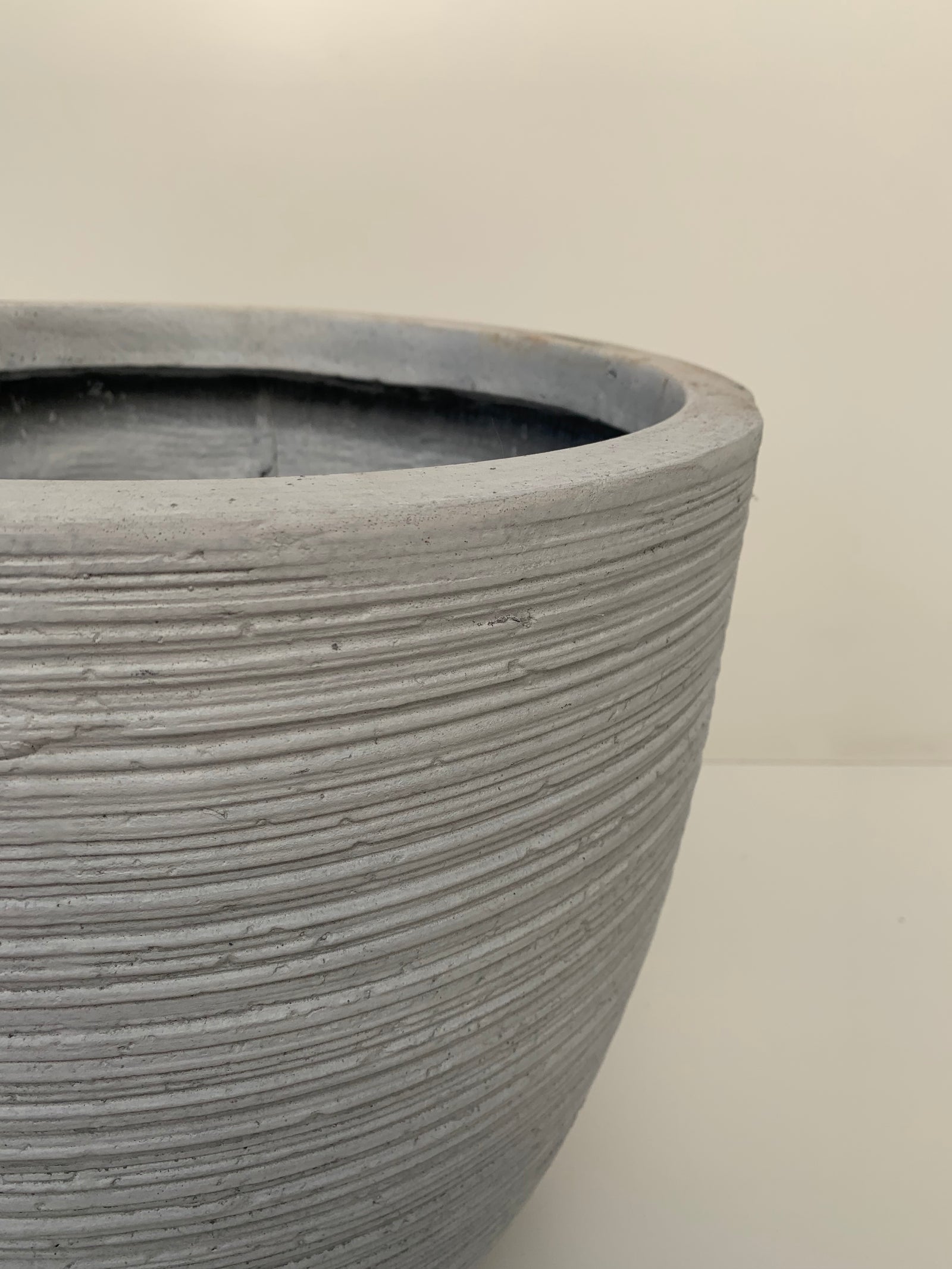 Macetero Mínimal-Moderno Cilíndrico