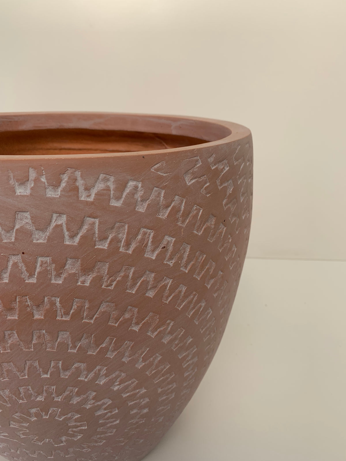 Macetero Indígena Rosado Cilíndrico