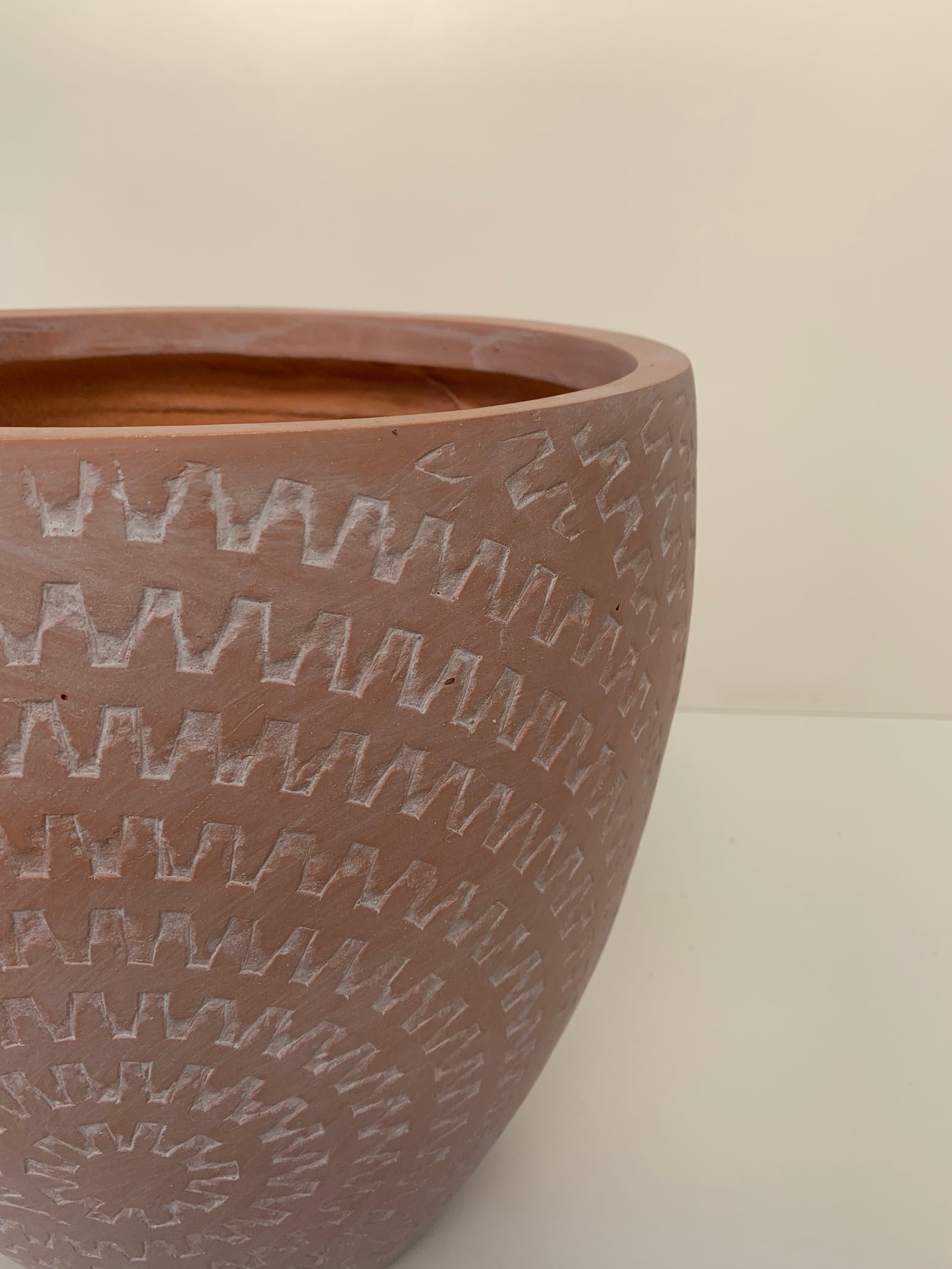 Macetero Indígena Rosado Cilíndrico
