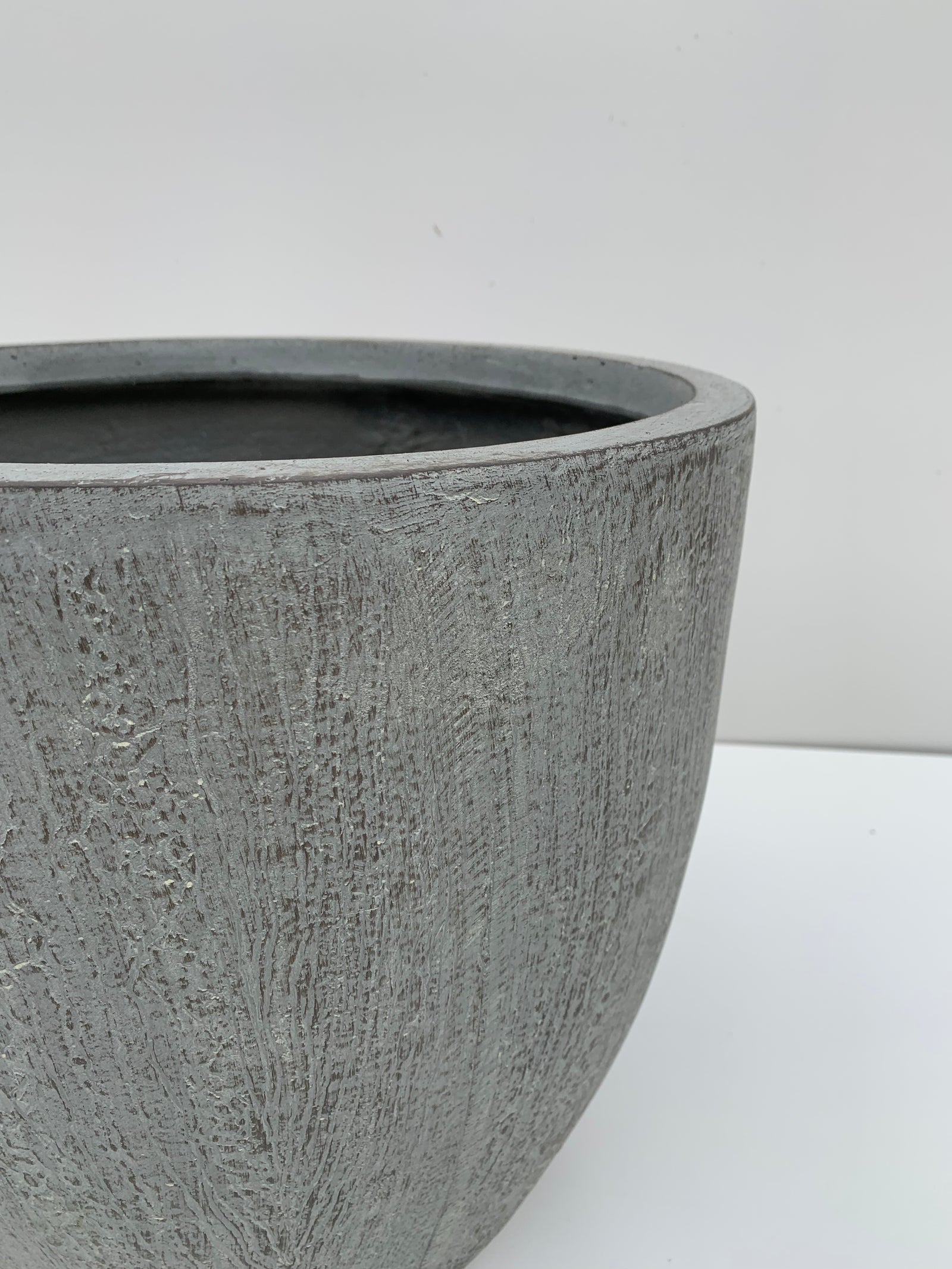 Macetero Mínimal-Rasgado Cilíndrico