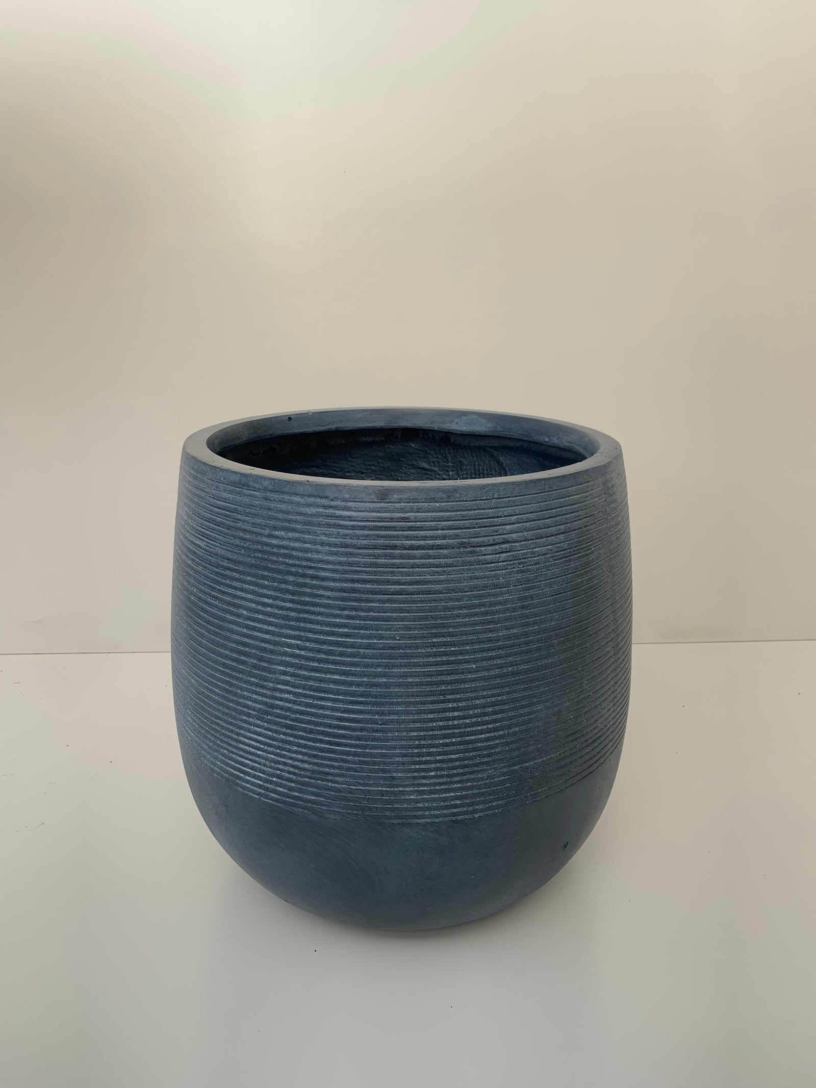 Macetero Piedra-Sur  Cilíndrico